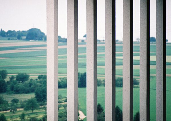 depozitář / 023 / Museum moderní literatury - David Chipperfield Architects / 90 x 135 cm, tisk na plátno, skrytý dřevěný rám / cena: 8500,- Kč